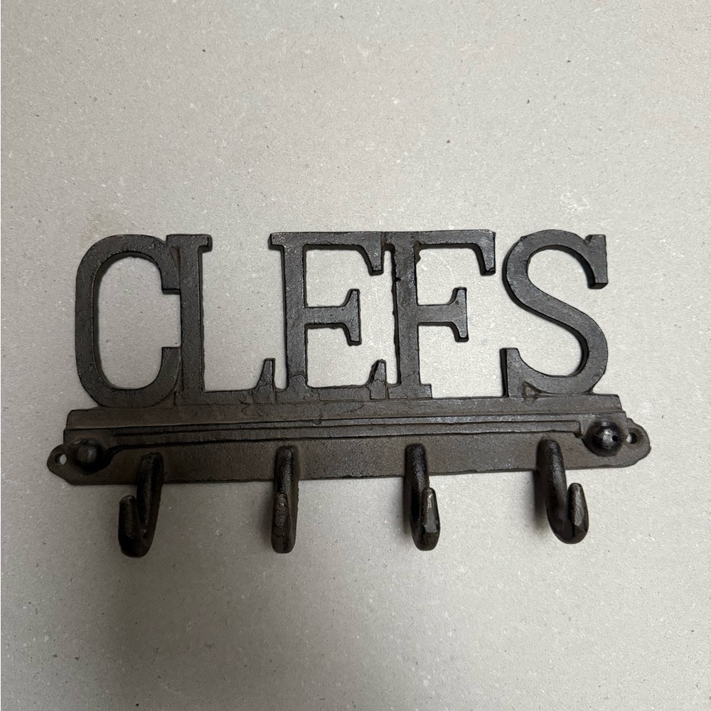 KEY HOOKS (old French)